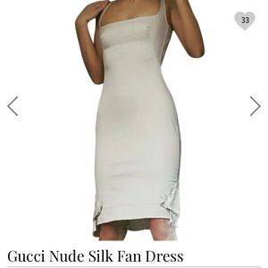❤️HOST PICK❤️GUCCI nude fan dress.